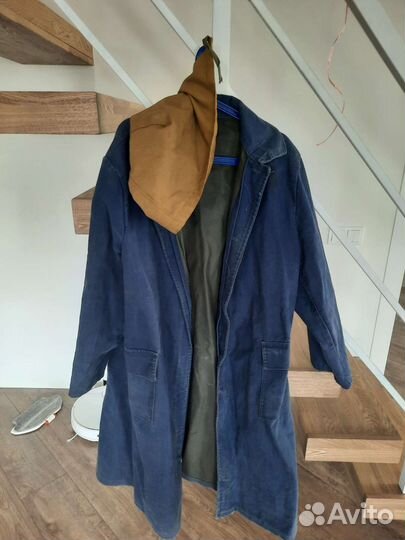 Дождевик прорезиненный с капюшоном 52 размер