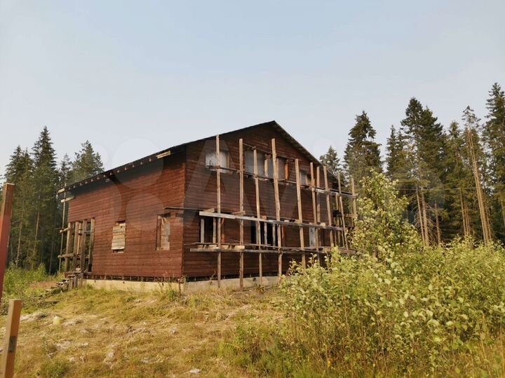 Дом 190,3 м² на участке 15 сот.