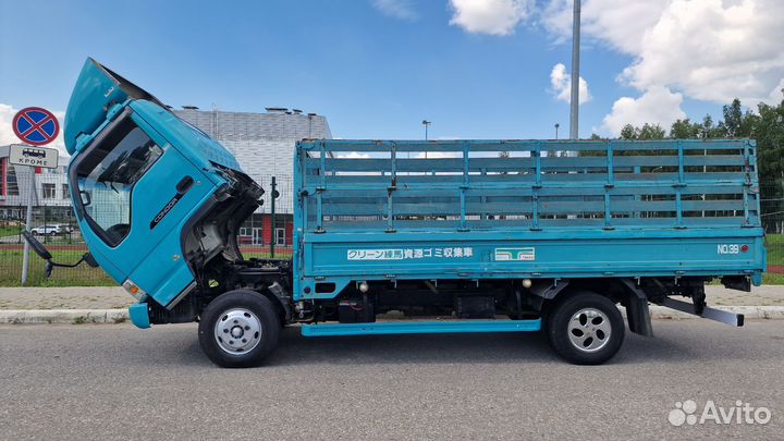 Nissan Diesel Condor, 2003