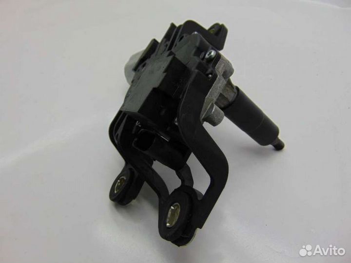 Моторчик заднего стеклоочистителя (дворника) 5K695