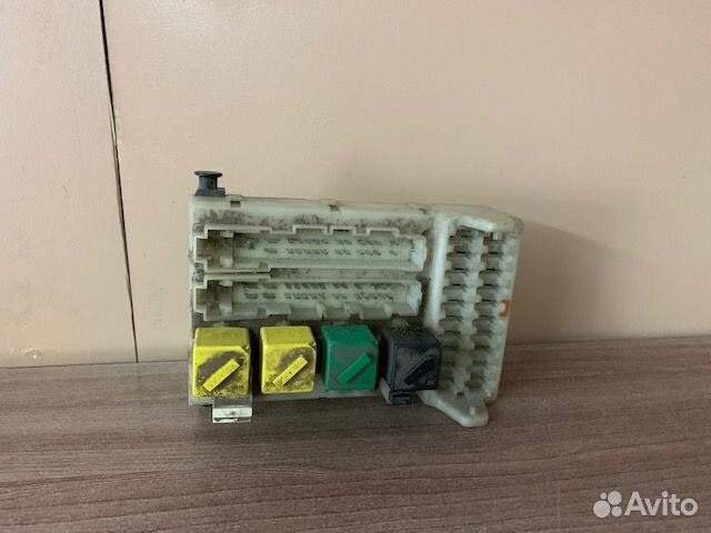 Блок предохранителей салонный Форд Мондео 1 / 2