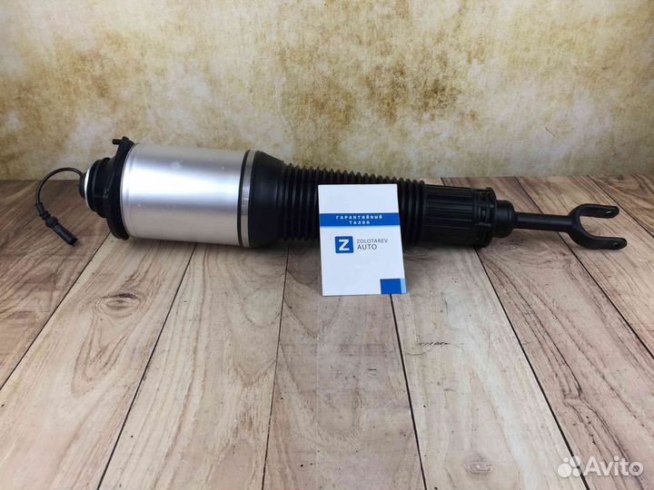 Передняя стойка в сборе Audi A8 D3 4E