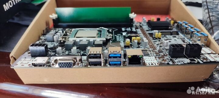 Материнская плата с процессором