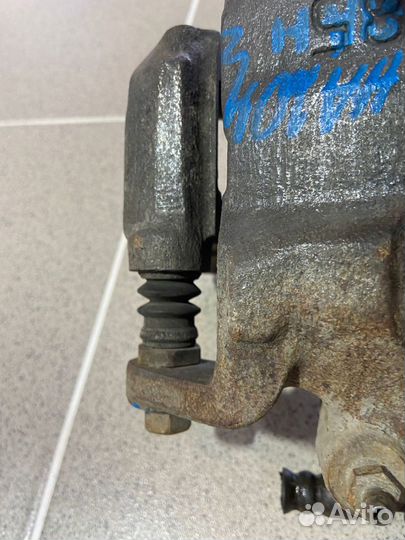 Суппорт передний левый Nissan Teana II 2011 г