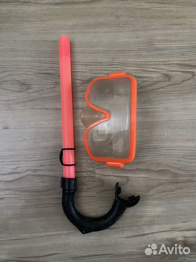 Маска с трубкой