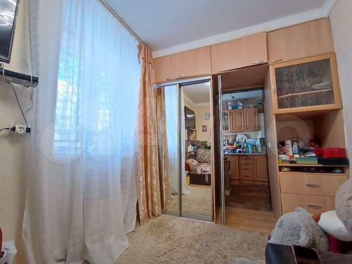 2-к. квартира, 37 м², 1/3 эт.