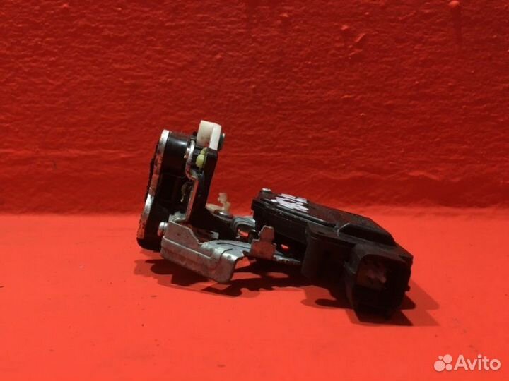 Замок двери задний правый Kia Picanto 1 G4HG 1.1