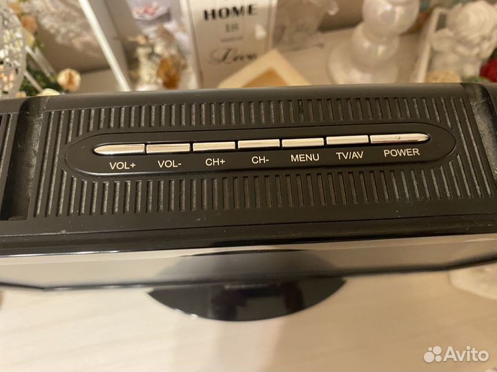 Телевизор 15.6