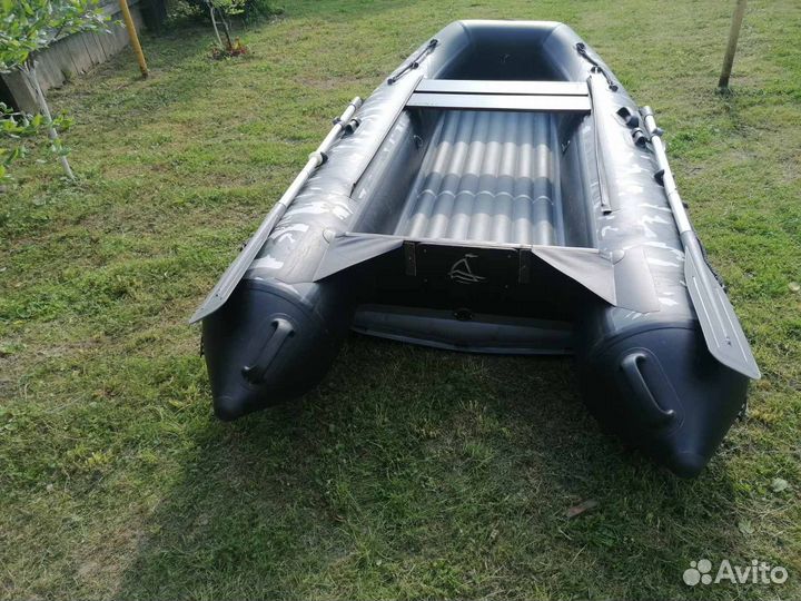 Моторная лодка Адмирал 320