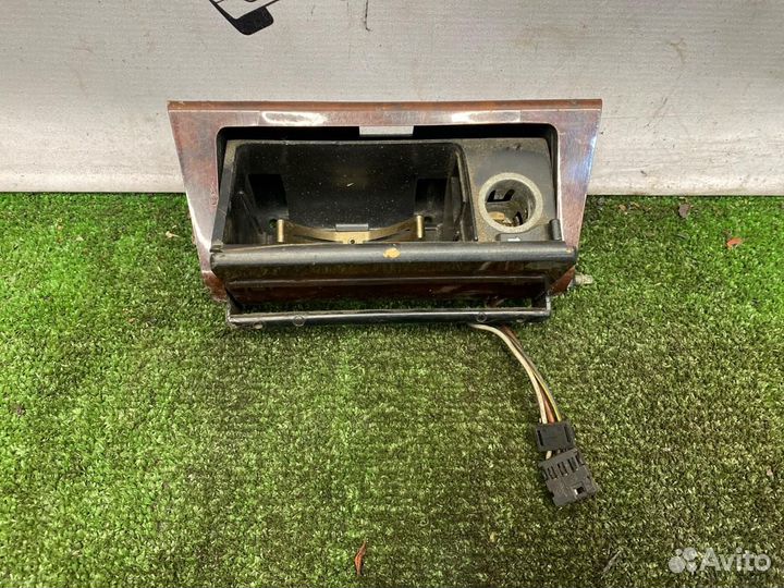 Пепельница Mercedes-Benz