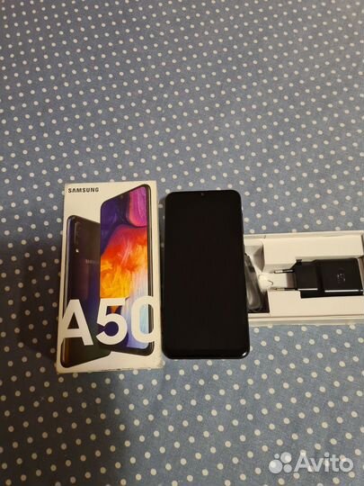 Samsung Galaxy A50, 4/64 ГБ
