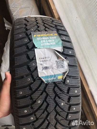 Formula Ice 215/50 R17 95T
