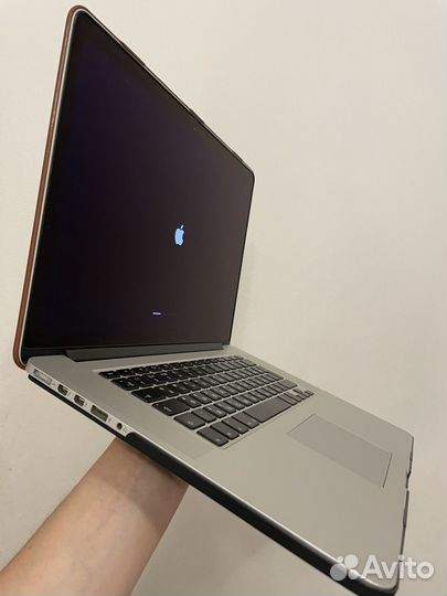 Macbook pro 15 Retina:i7+512GB+чехол+MacOS Sequoia