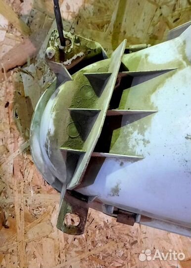 Фара передняя правая VW Golf 3