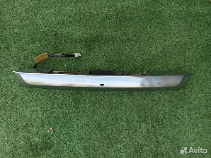 Накладка крышки багажника Nissan X-Trail T31