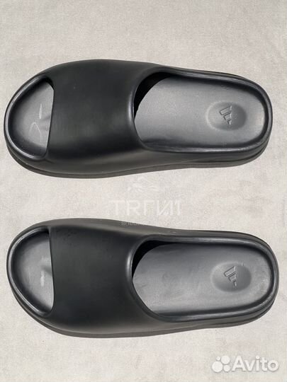 Тапки adidas Yeezy Slide Onyx