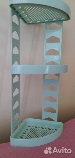 Полочка для ванной угловая пластик,бу