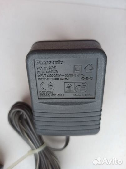 Сетевой адаптер (блок питания)