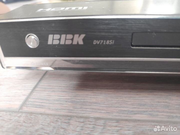 DVD плеер bbk dv718si
