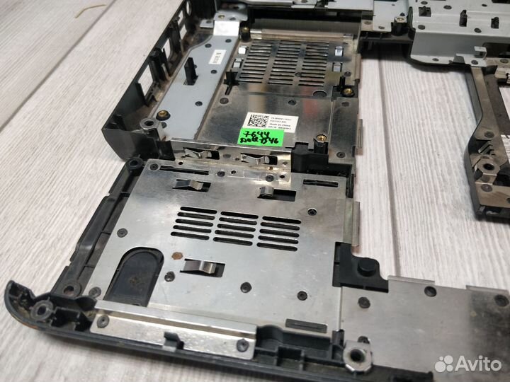 Поддон, нижний корпус для Dell Inspiron 1545, 1546