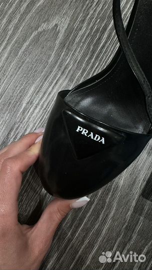 Prada туфли 39