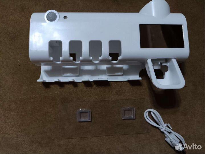 Держатель для зубных щеток со стерилизацией У/Ф