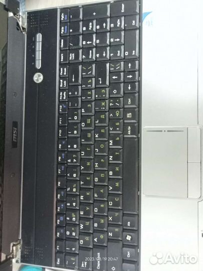 Ноутбук MSI