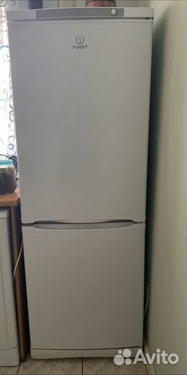 Холодидьник Indesit