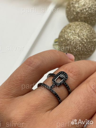 Кольцо Messika