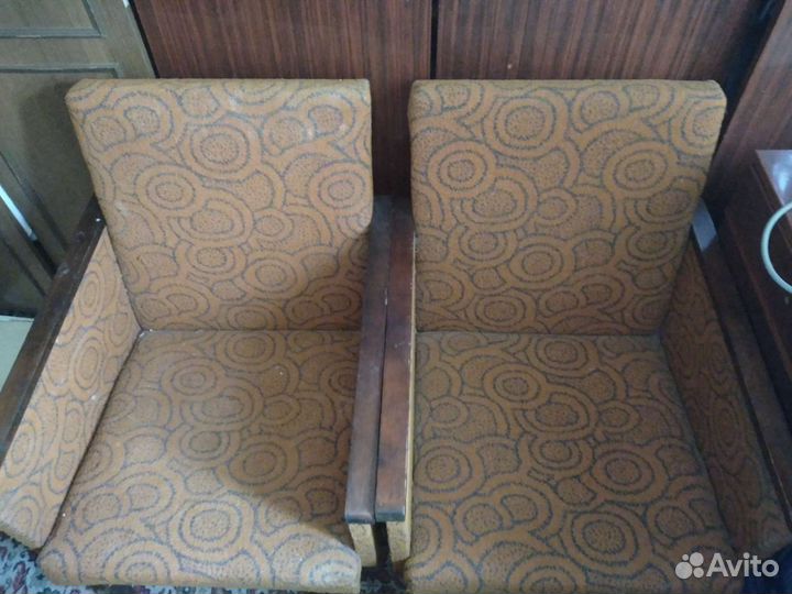 Два кресла