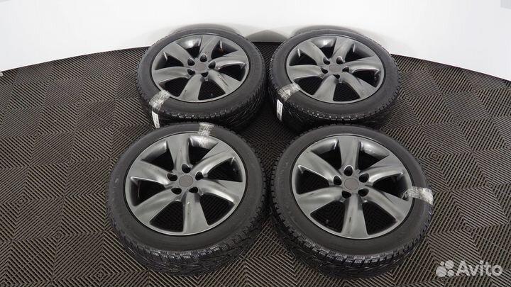 Комплект колес Kormoran Snow 245/45 R18 4 шт