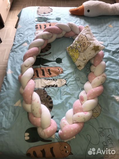 Бортик косичка с подушкой