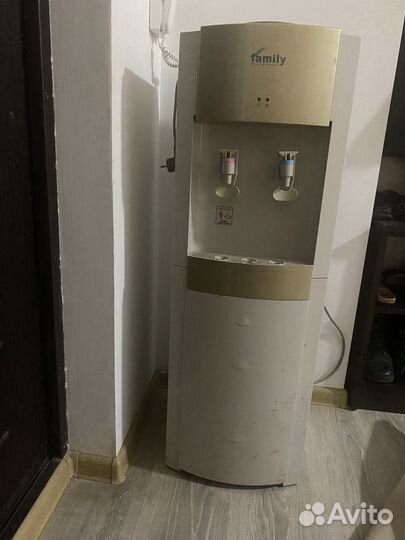 Кулер для воды Family