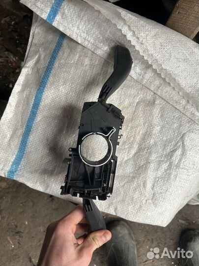 Volkswagen polo подрулевой переключатель