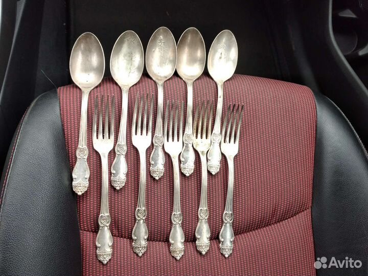 Набор столового серебра