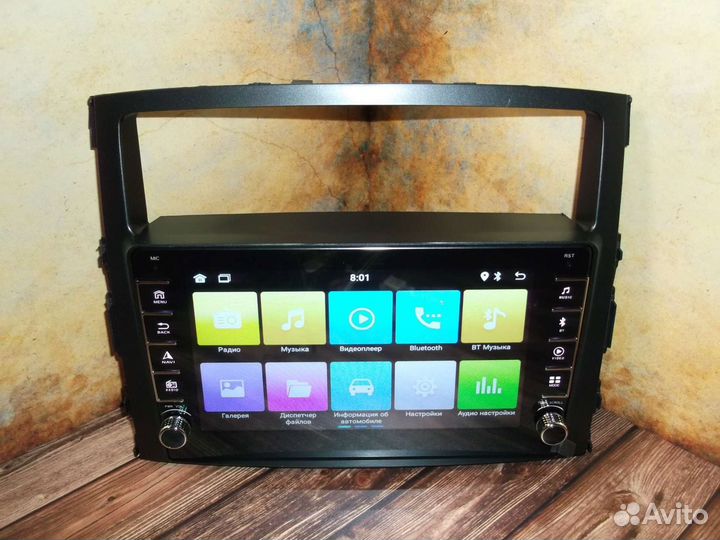 Магнитола Mitsubishi Pajero 4 Android с крутилками