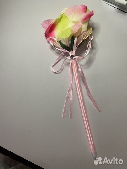 Ручка-роза