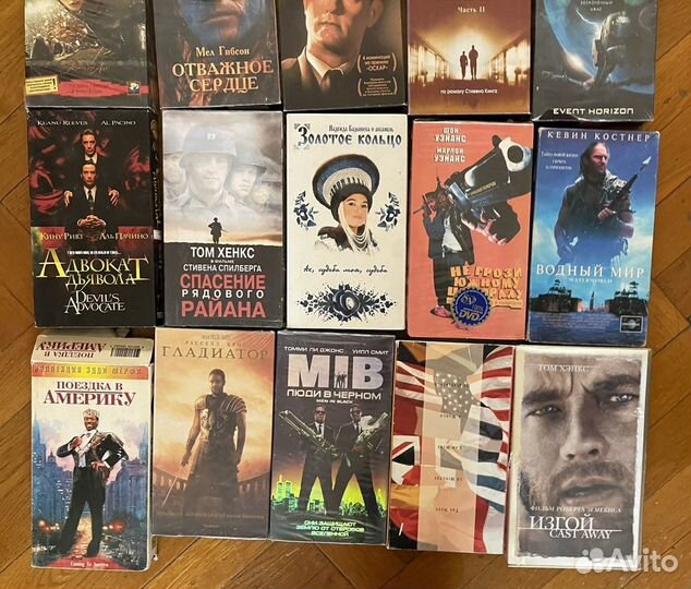 Старая коллекция лецинзионных видео касет