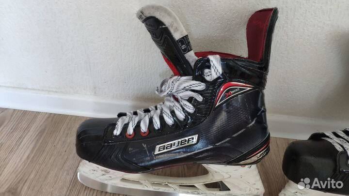 Коньки хоккейные Bauer vapor X800