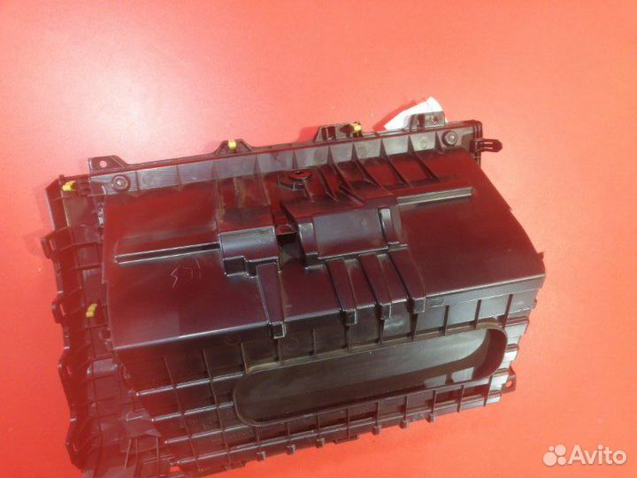 Бардачок пассажирский Toyota Land Cruiser Prado