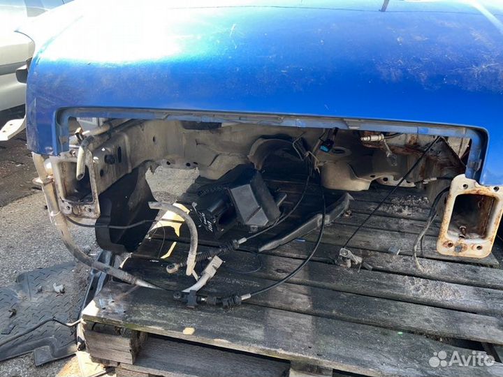 Капот Ford Fusion 2008