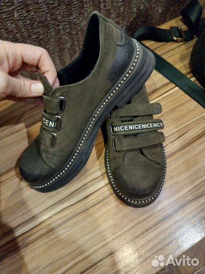 Лоферы женские