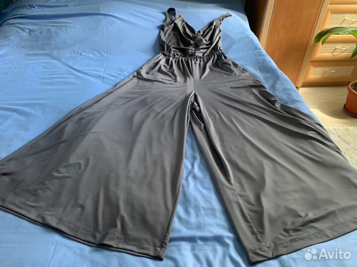 Комбинезон женский