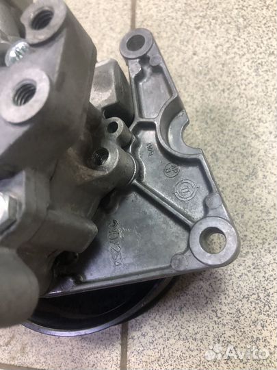 Насос гур мерседес w 202 w203 w210