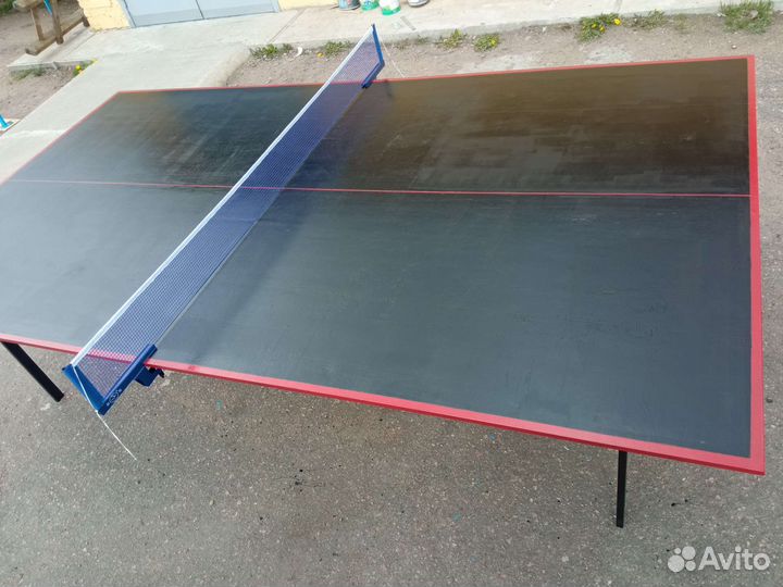 Теннисный стол