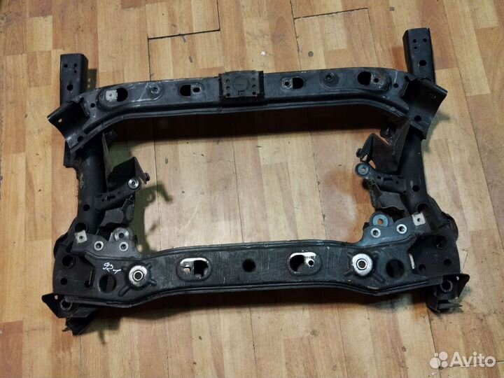 Подрамник Mercedes C205 W213 E213 W238 CLS 63