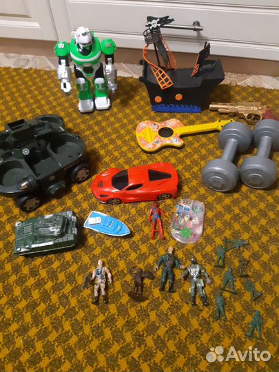 Игрушки для мальчика