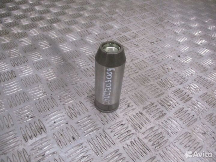 Ось шестерни задней передачи Scania 1525575