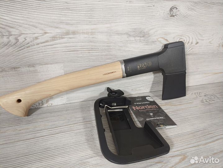 Топор универсальный Norden N10 Fiskars