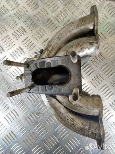 Коллектор впускной Vaz 2105